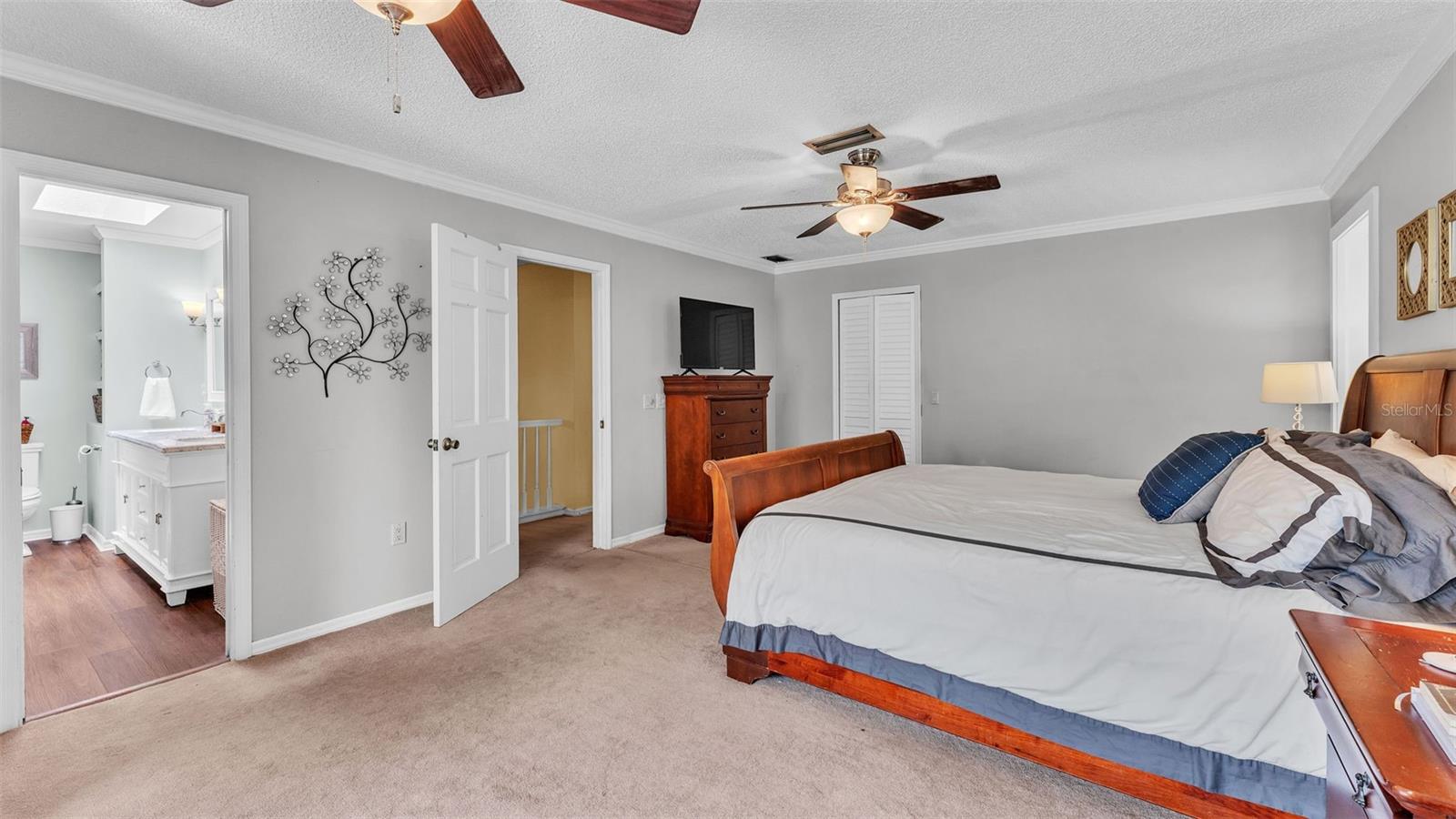 Image 43 of 90 For 512 Water Oak Court