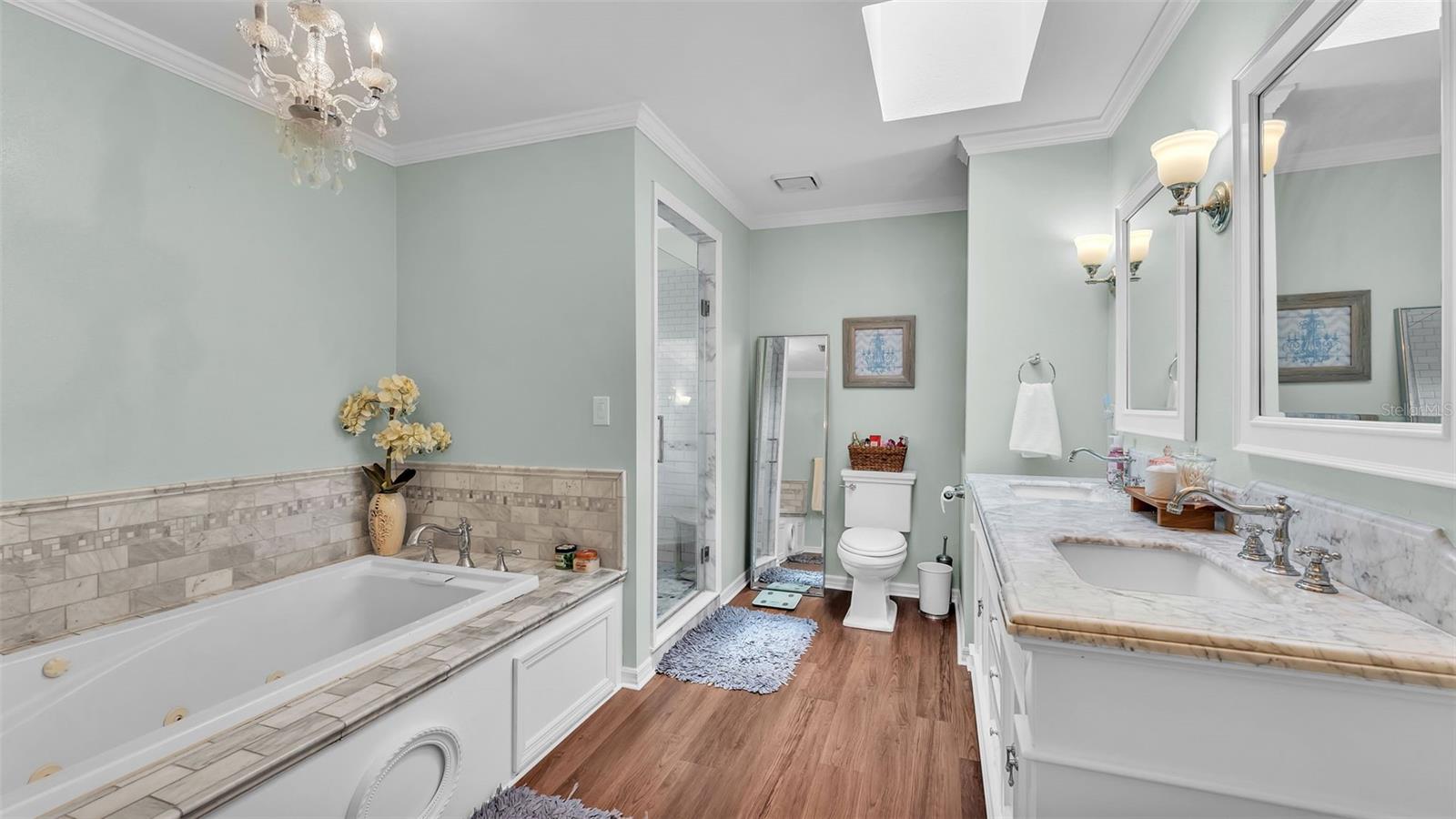 Image 45 of 90 For 512 Water Oak Court