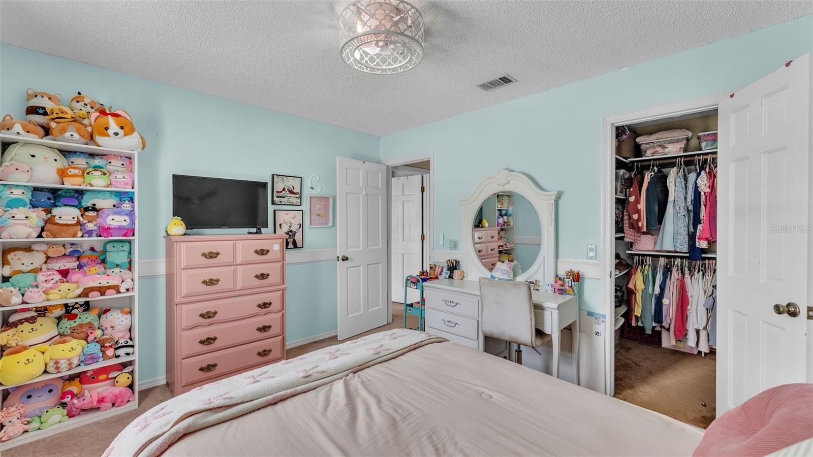 Image 56 of 90 For 512 Water Oak Court