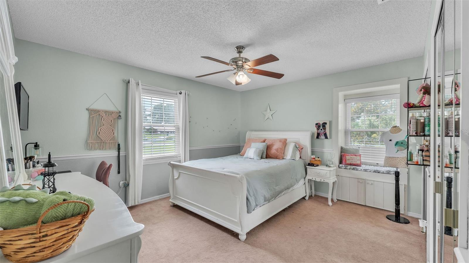 Image 58 of 90 For 512 Water Oak Court