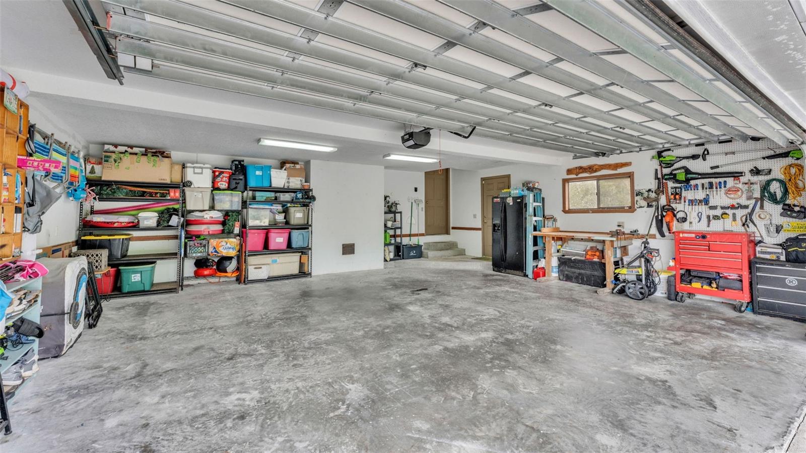 Image 68 of 90 For 512 Water Oak Court