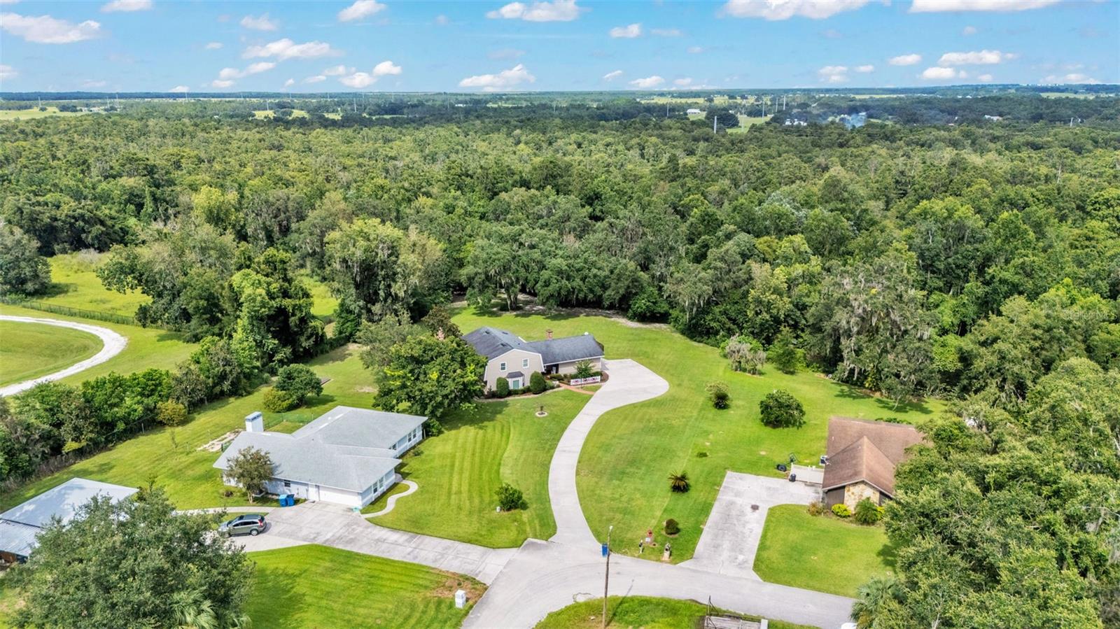 Image 75 of 90 For 512 Water Oak Court