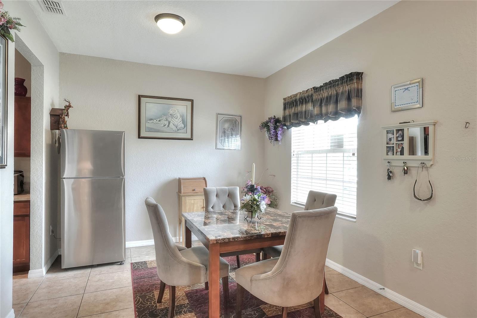 Image 10 of 52 For 930 Princeton Manor Lane