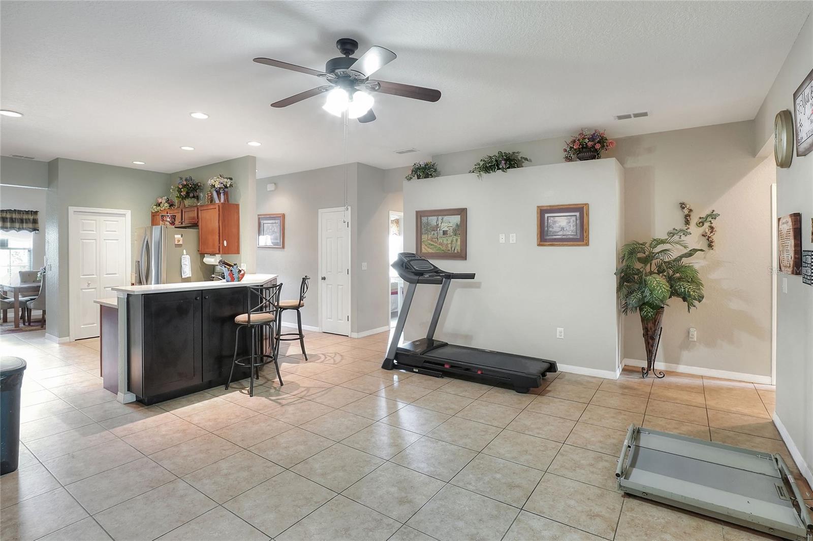 Image 18 of 52 For 930 Princeton Manor Lane