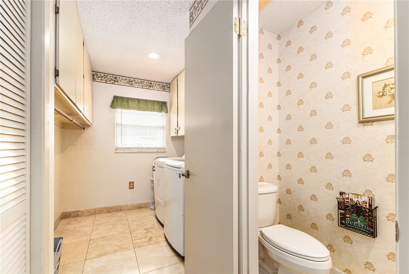 Image 19 of 48 For 521 Lone Palm Drive