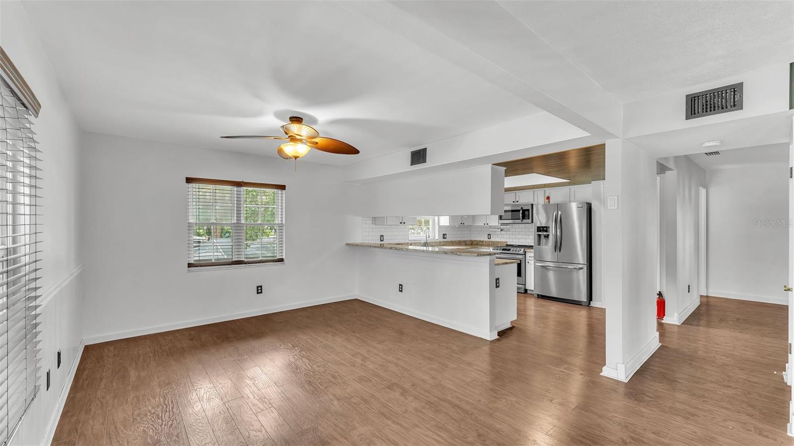 Image 15 of 75 For 9934 Peninsular Drive
