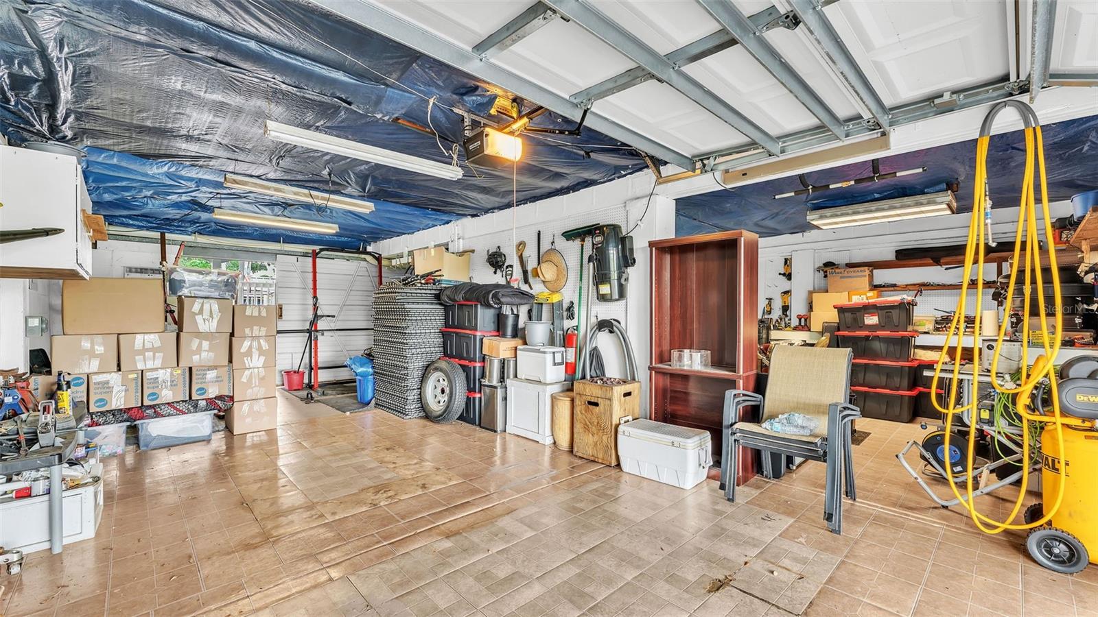 Image 65 of 75 For 9934 Peninsular Drive