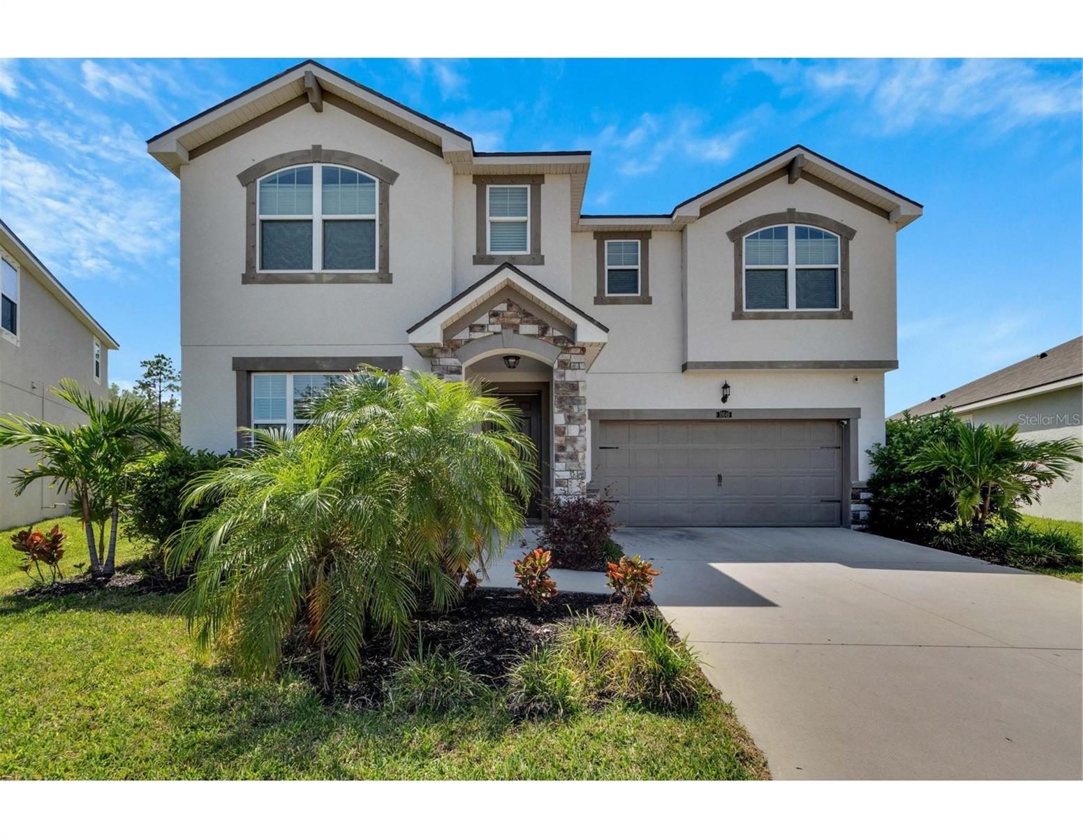 Image 4 of 70 For 10646 Planer Picket Drive