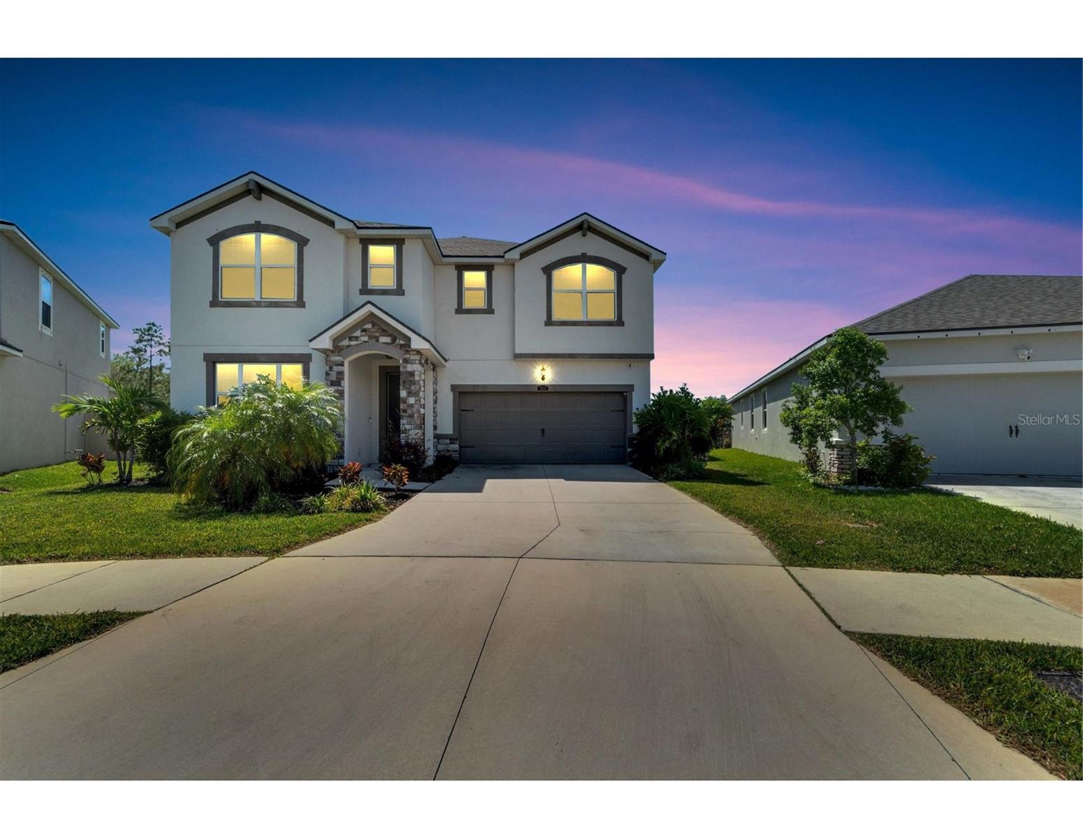 Image 5 of 70 For 10646 Planer Picket Drive