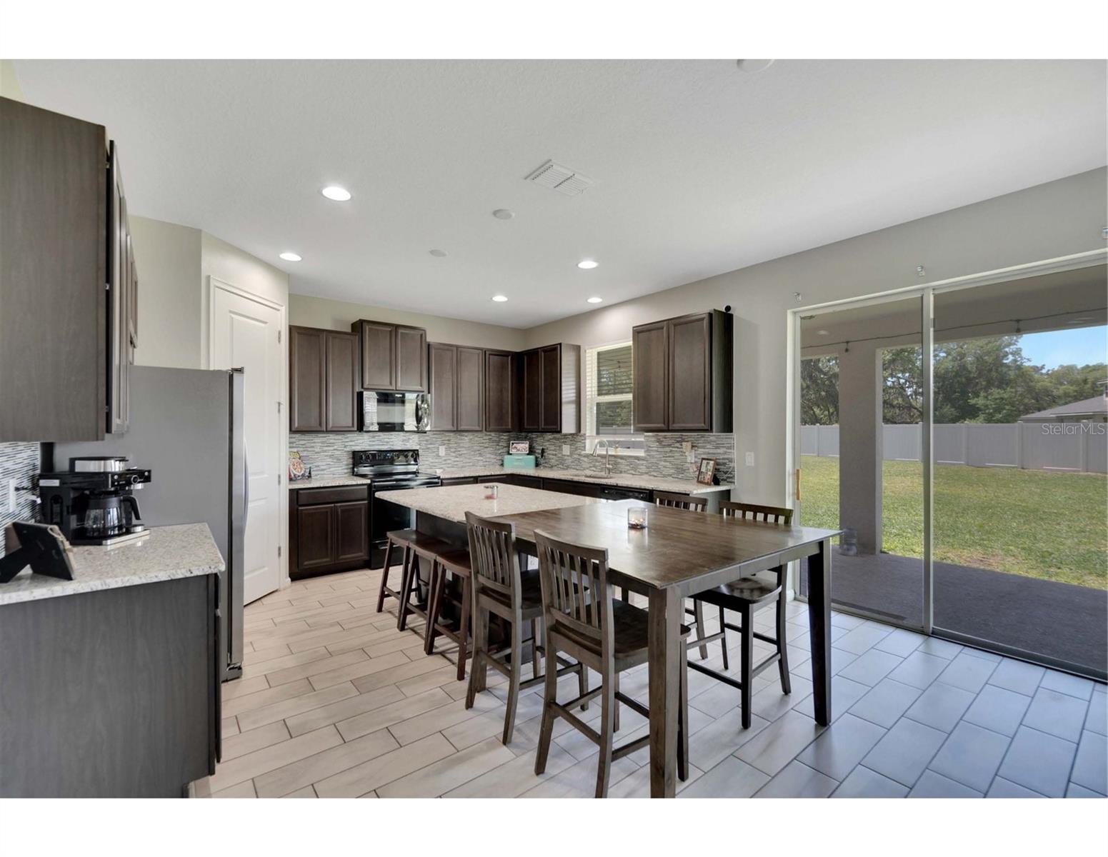 Image 7 of 70 For 10646 Planer Picket Drive