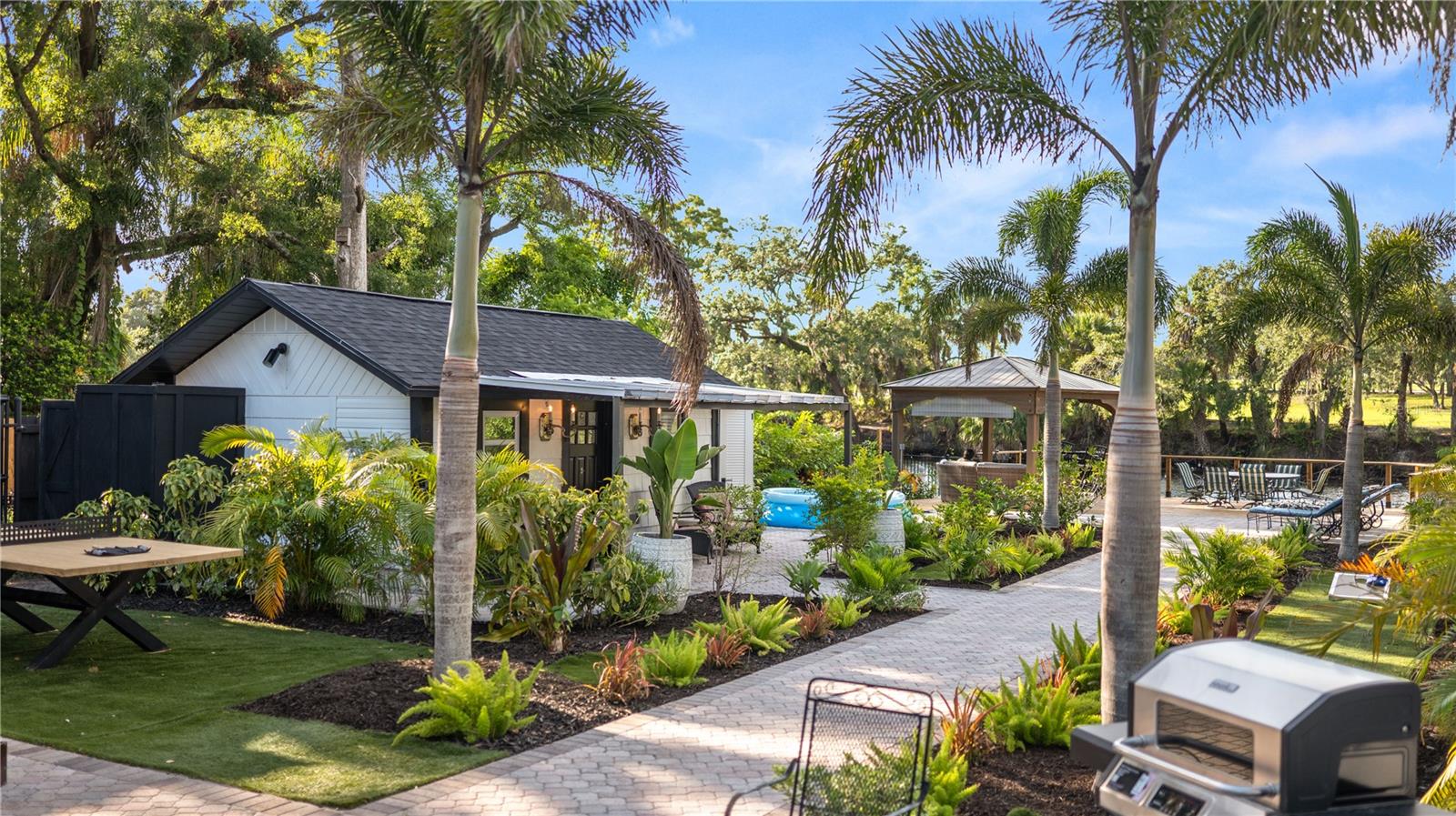 Image 10 of 80 For 308 Hollywood Street