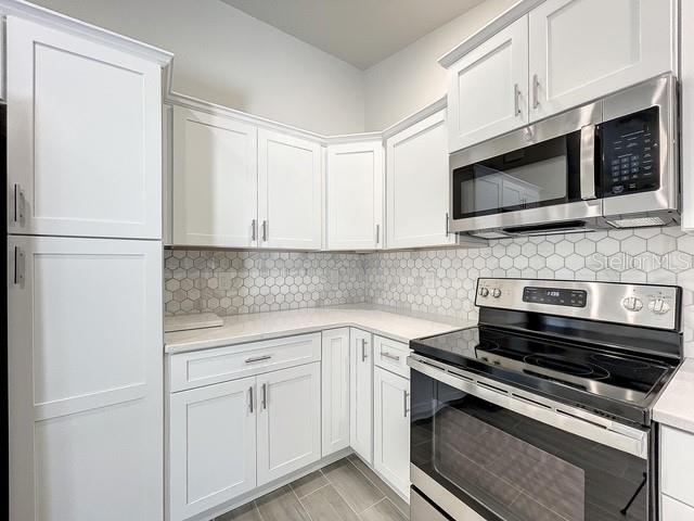 Image 7 of 19 For 415 Petteway Drive
