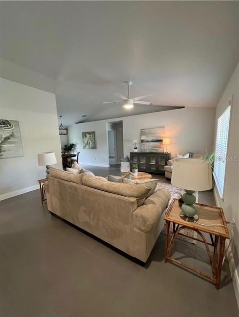 Image 8 of 19 For 415 Petteway Drive