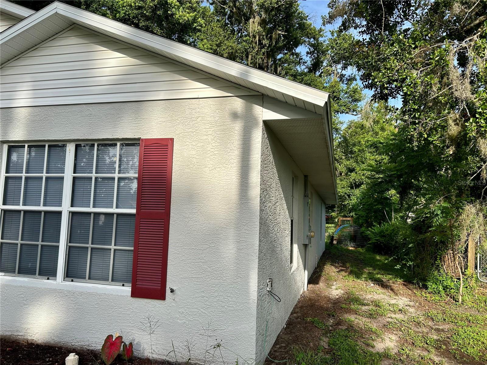 Image 4 of 25 For 209 1st Avenue