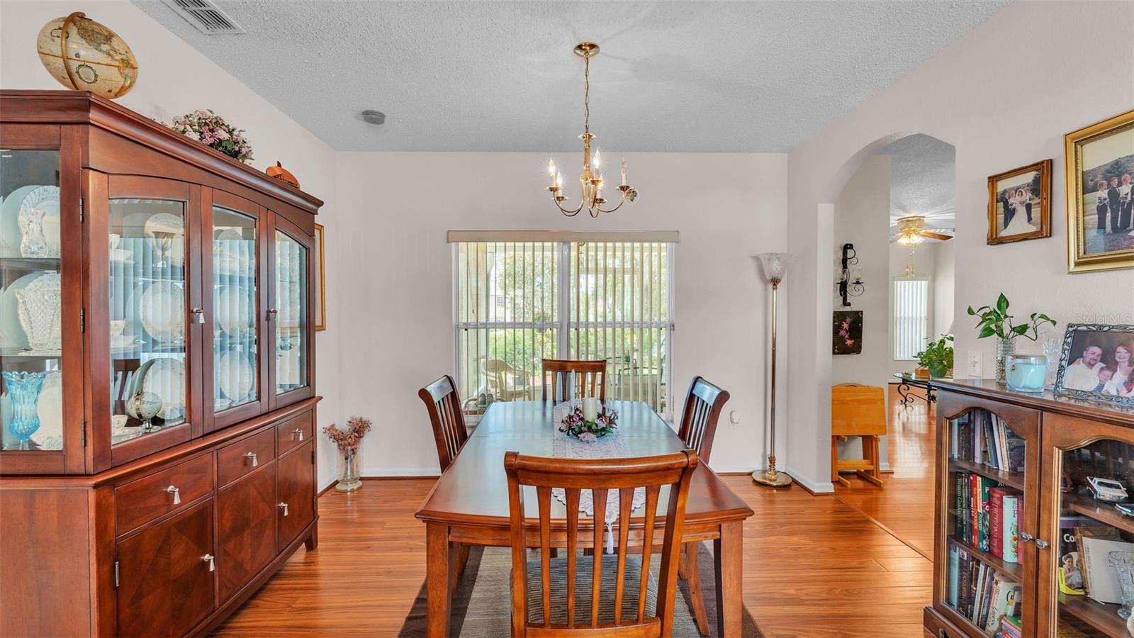 Image 21 of 49 For 123 Athabasca Drive