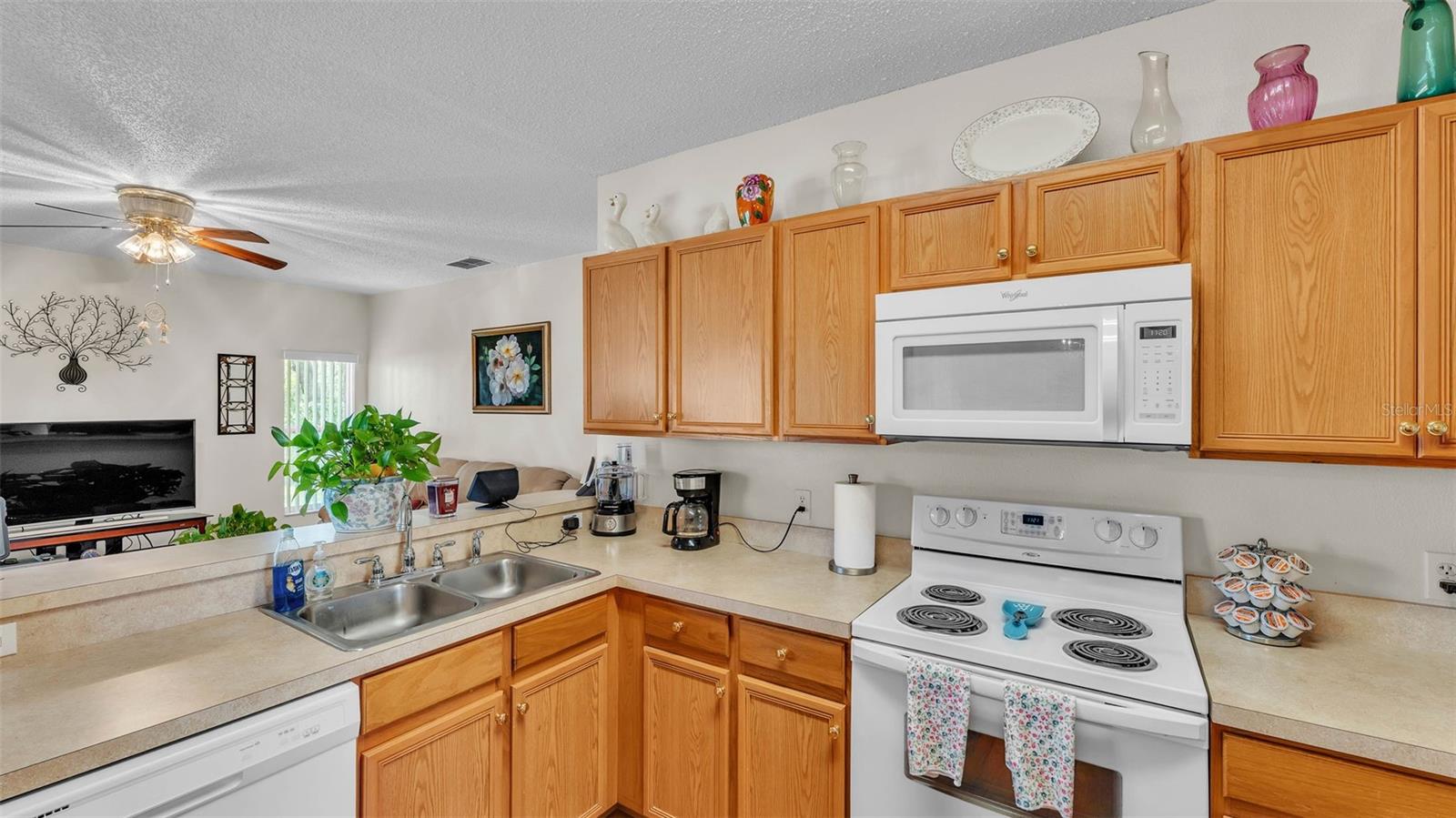Image 34 of 49 For 123 Athabasca Drive