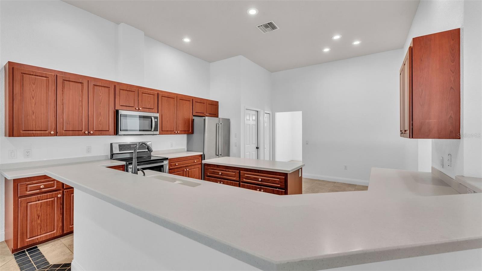 Image 14 of 39 For 5446 Pebble Beach Drive