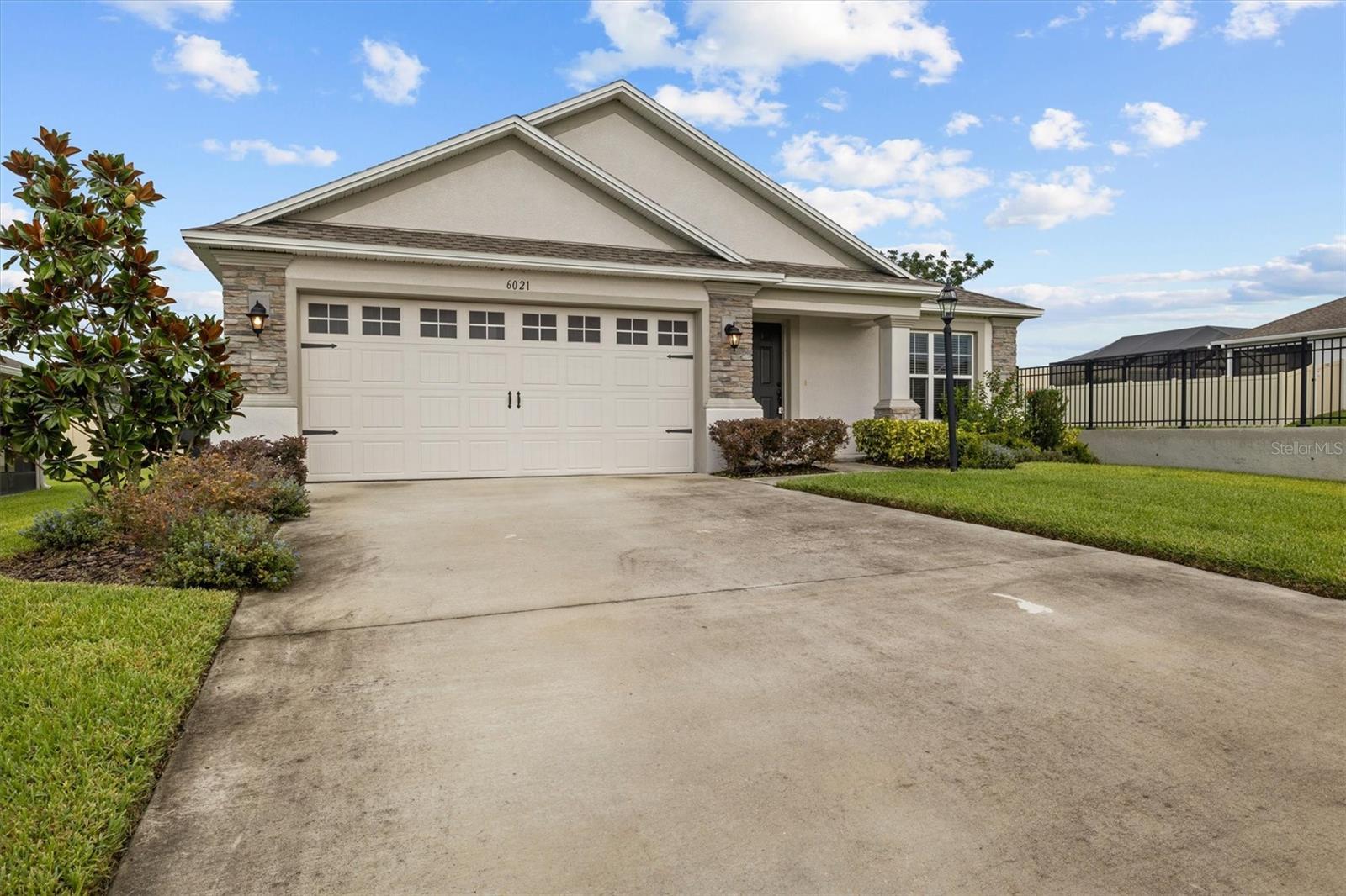 Image 3 of 38 For 6021 Eagle Pointe Drive