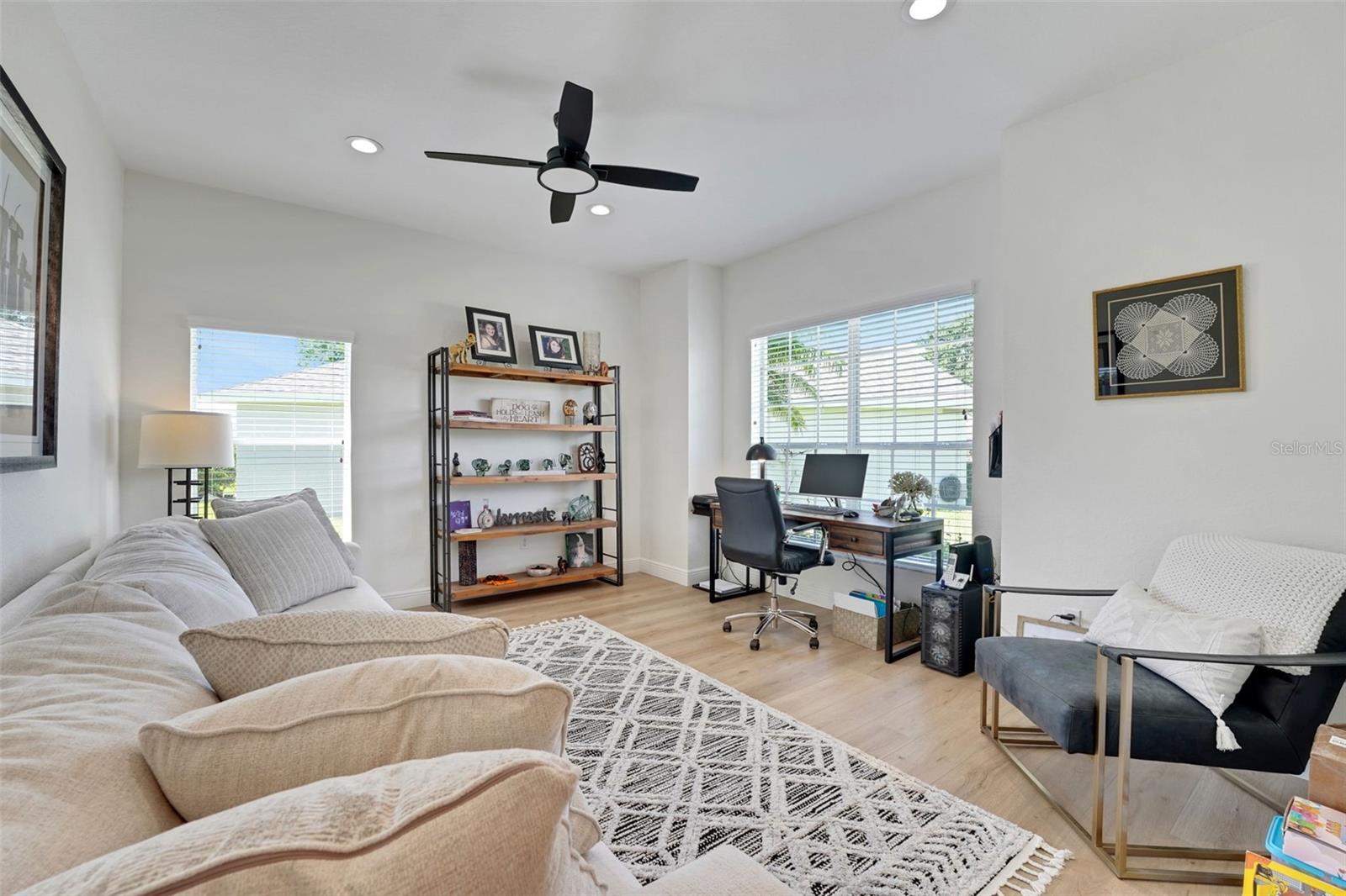 Image 15 of 60 For 122 Amber Boulevard