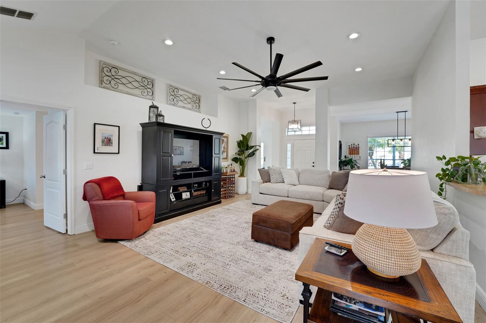 Image 19 of 60 For 122 Amber Boulevard