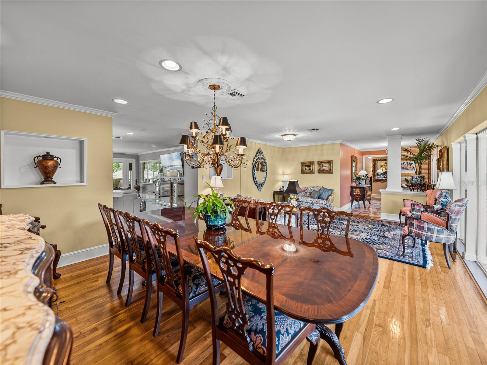 Image 11 of 81 For 2213 Woodbine Avenue