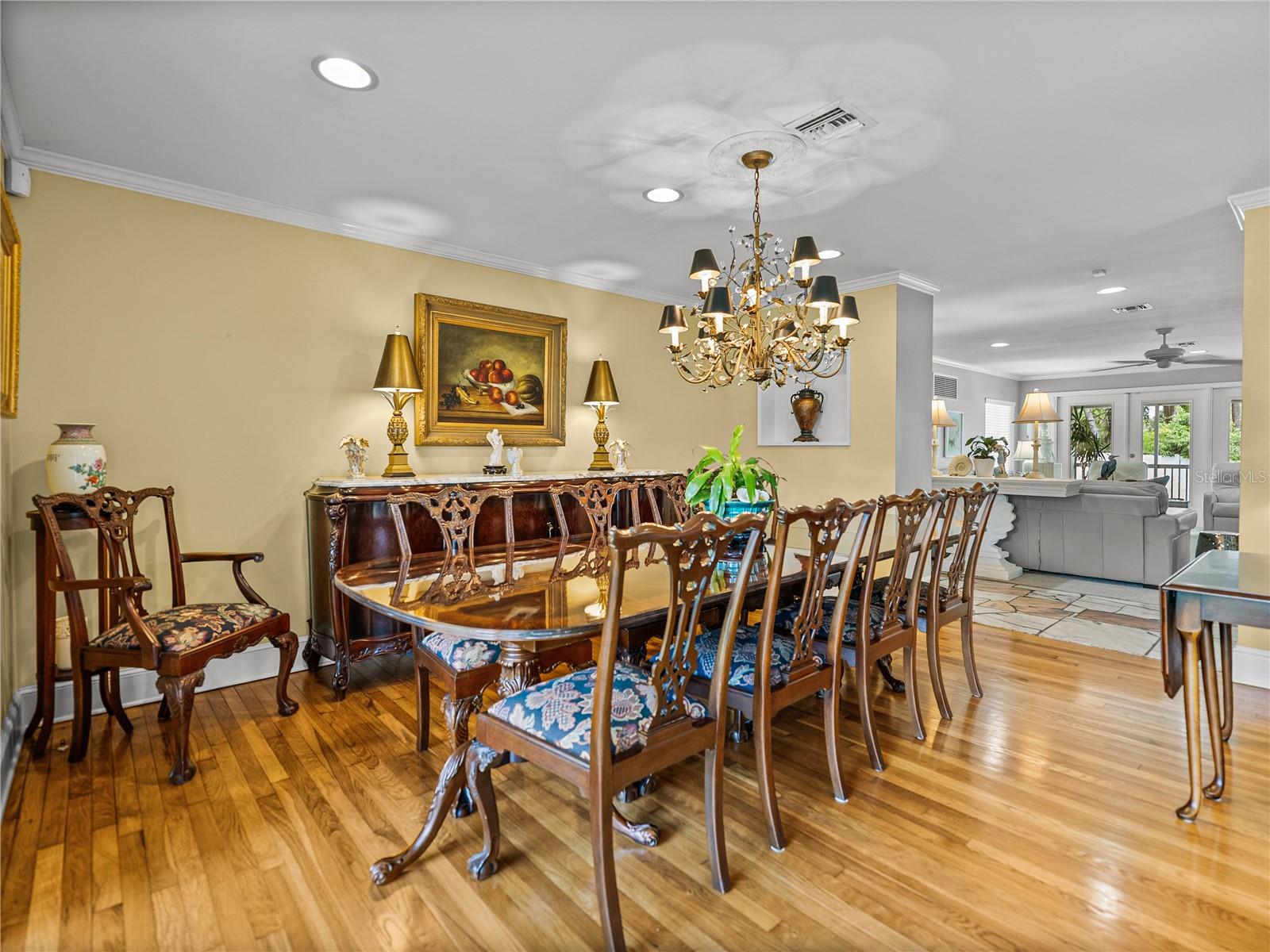 Image 12 of 81 For 2213 Woodbine Avenue
