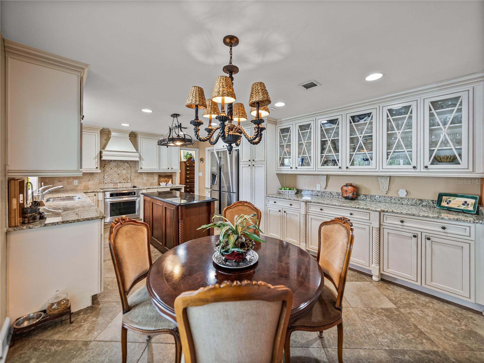 Image 27 of 81 For 2213 Woodbine Avenue