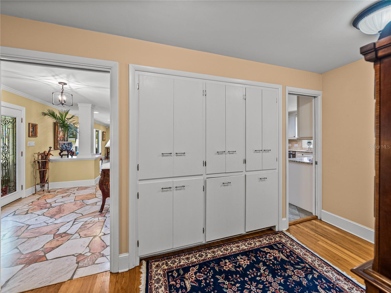 Image 29 of 81 For 2213 Woodbine Avenue