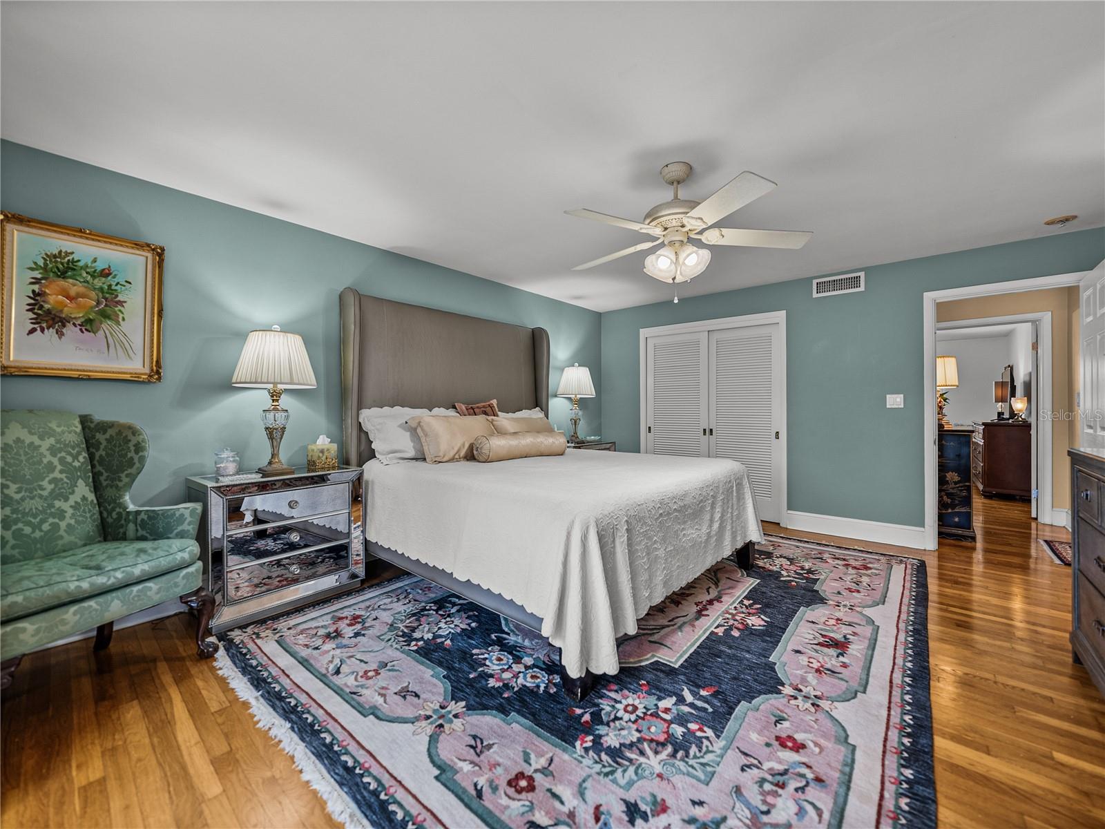 Image 32 of 81 For 2213 Woodbine Avenue