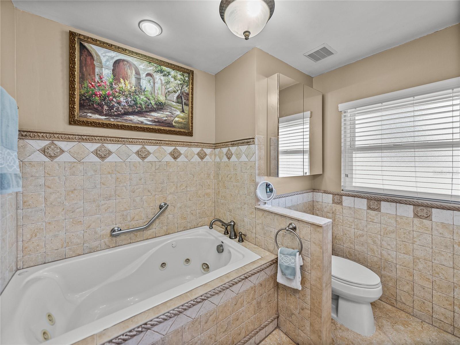 Image 39 of 81 For 2213 Woodbine Avenue
