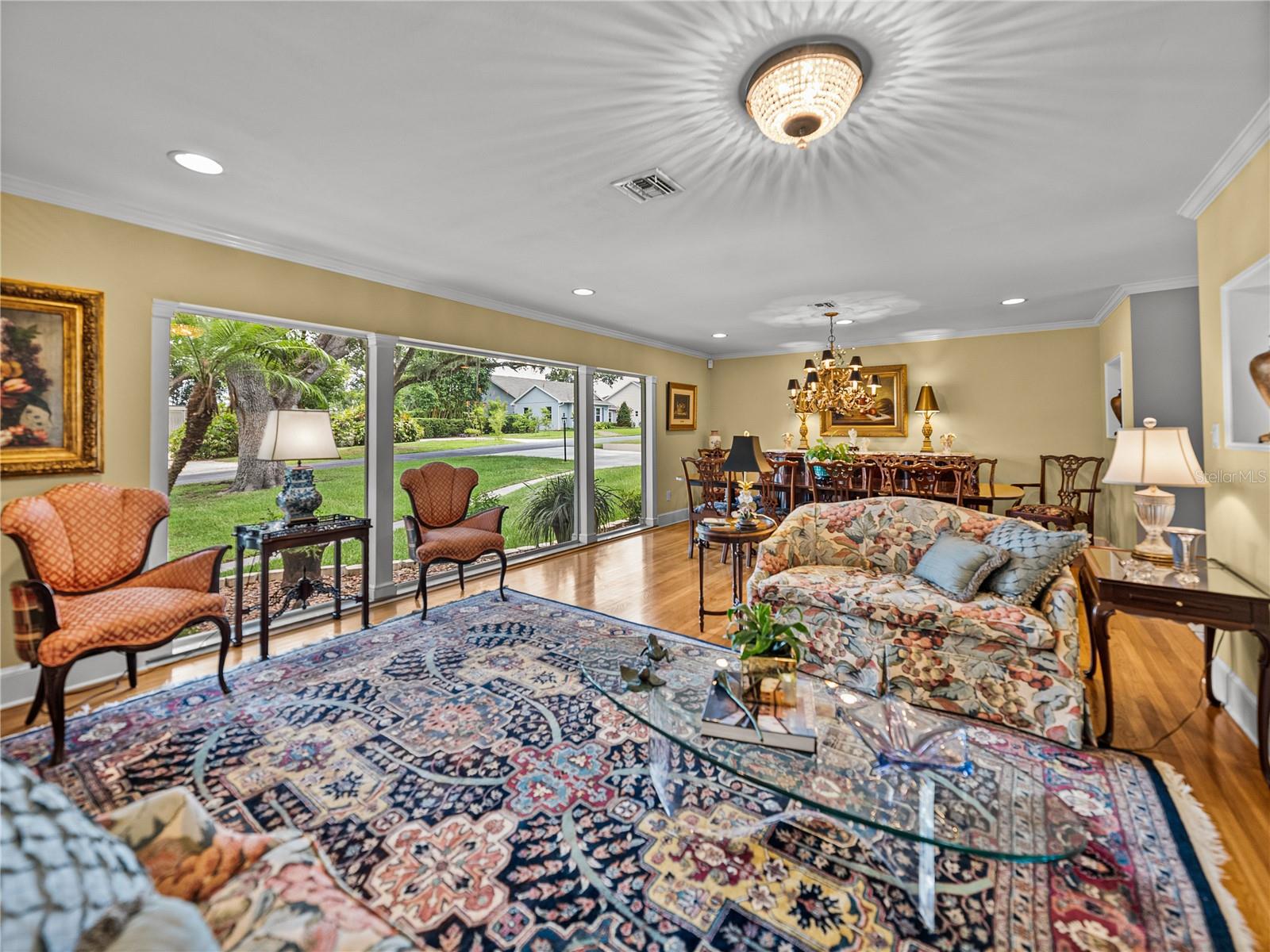Image 5 of 81 For 2213 Woodbine Avenue