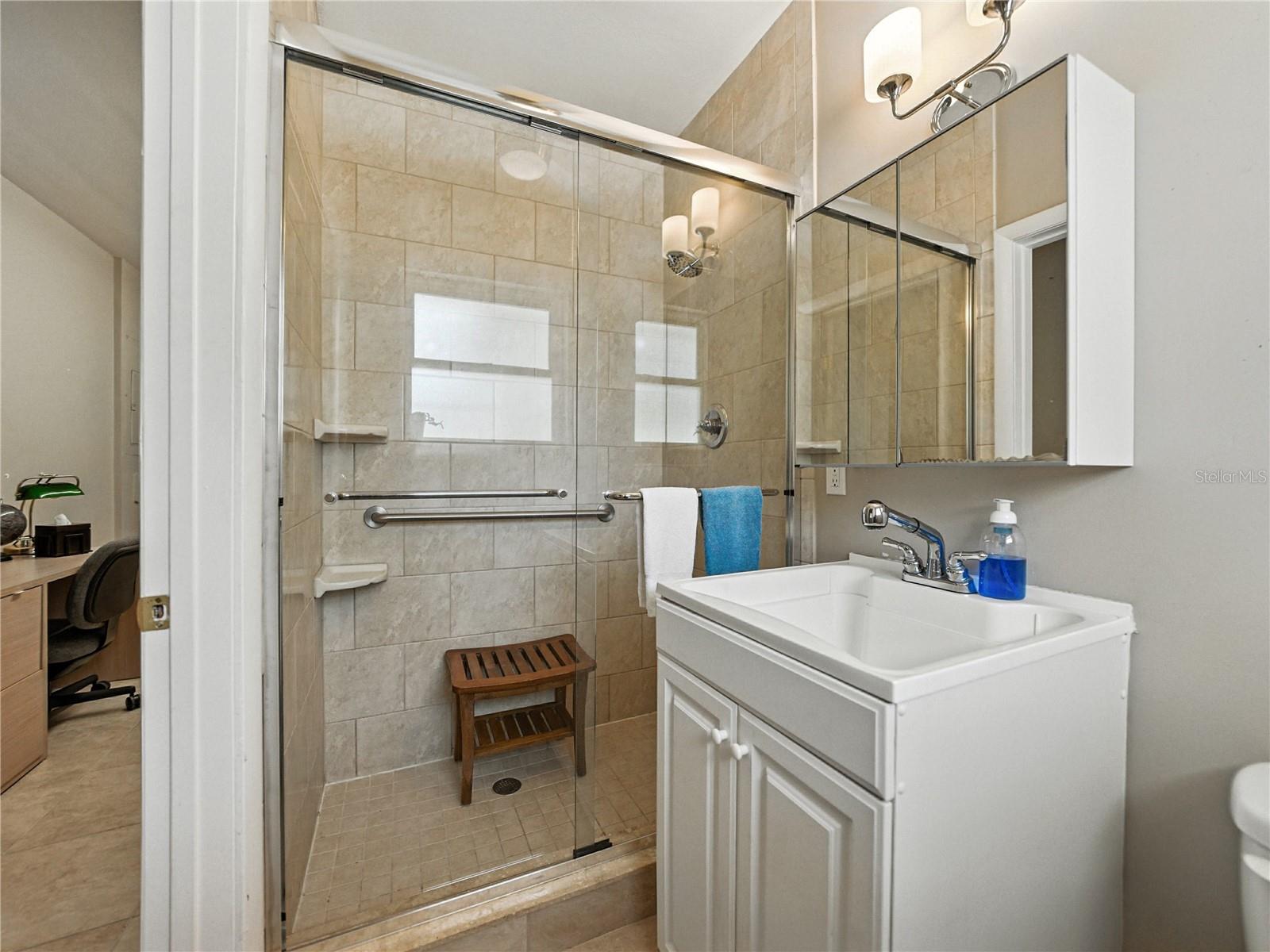 Image 53 of 81 For 2213 Woodbine Avenue