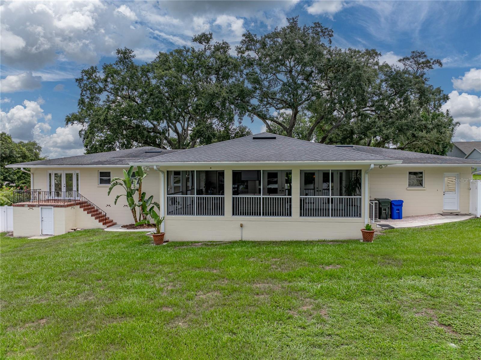 Image 69 of 81 For 2213 Woodbine Avenue