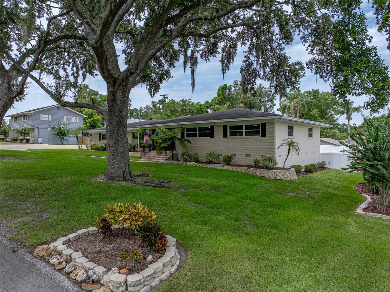 Image 81 of 81 For 2213 Woodbine Avenue