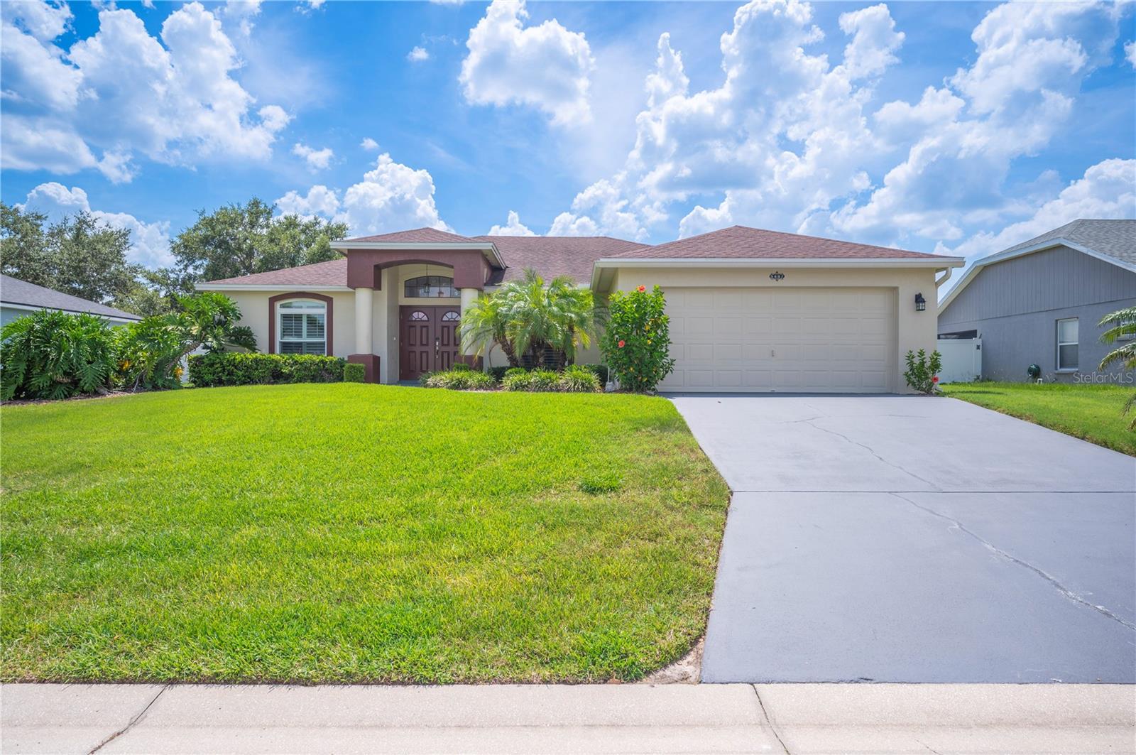 Details for 5487 Oakford Drive, LAKELAND, FL 33812