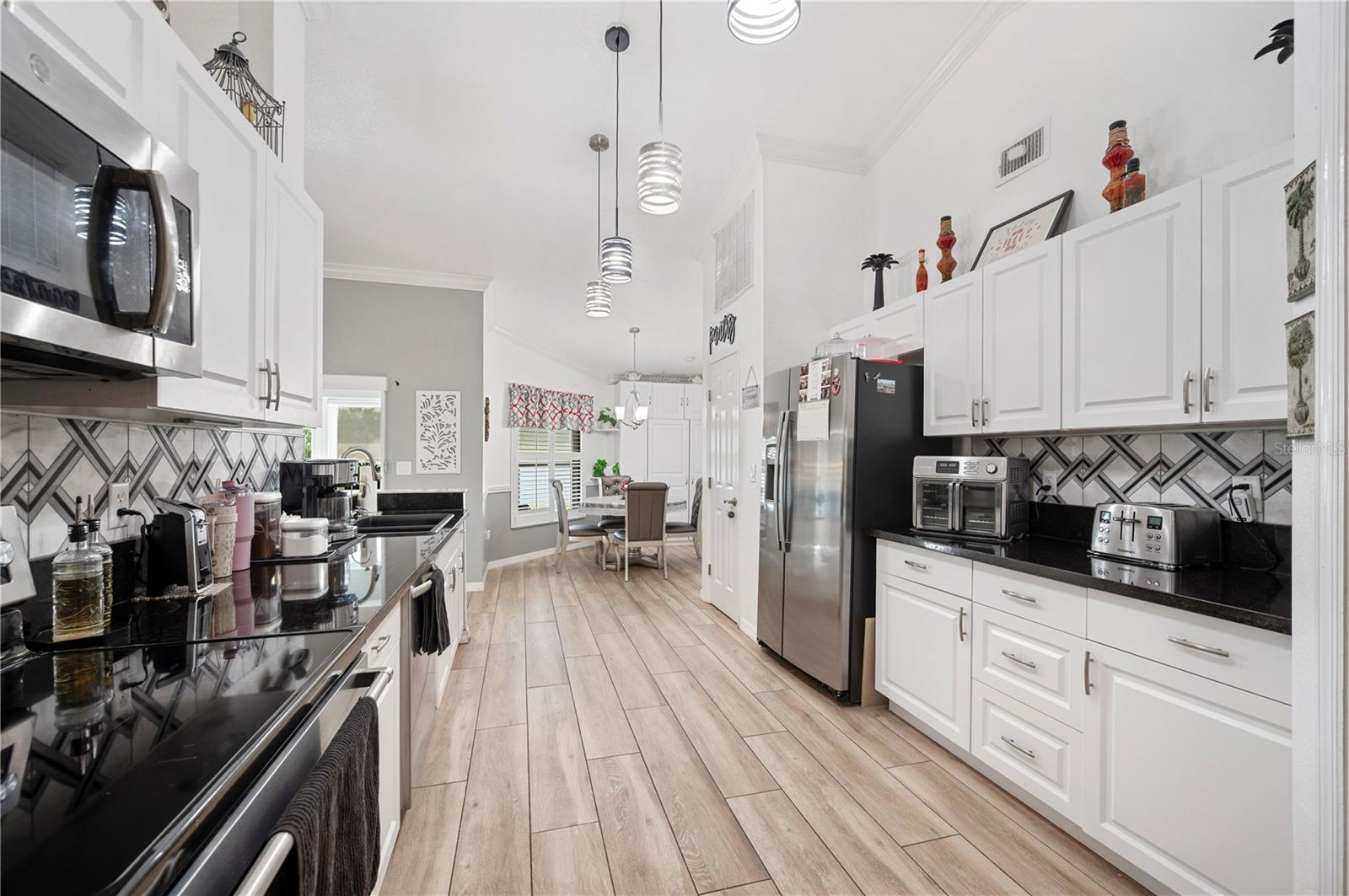 Image 15 of 38 For 5487 Oakford Drive