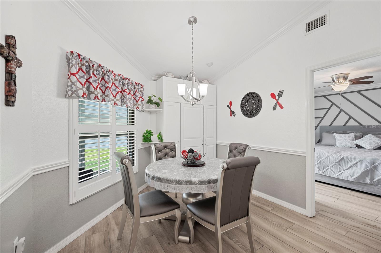 Image 29 of 38 For 5487 Oakford Drive