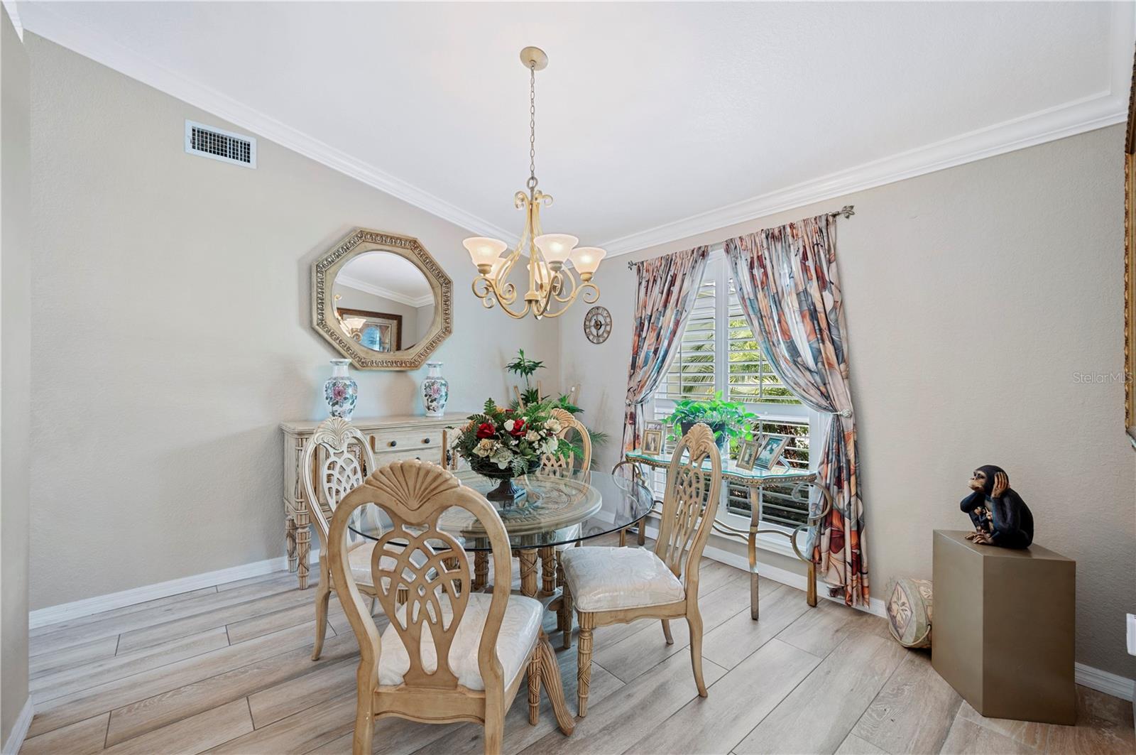 Image 4 of 38 For 5487 Oakford Drive