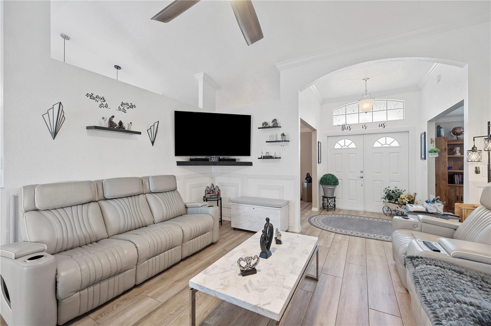 Image 6 of 38 For 5487 Oakford Drive