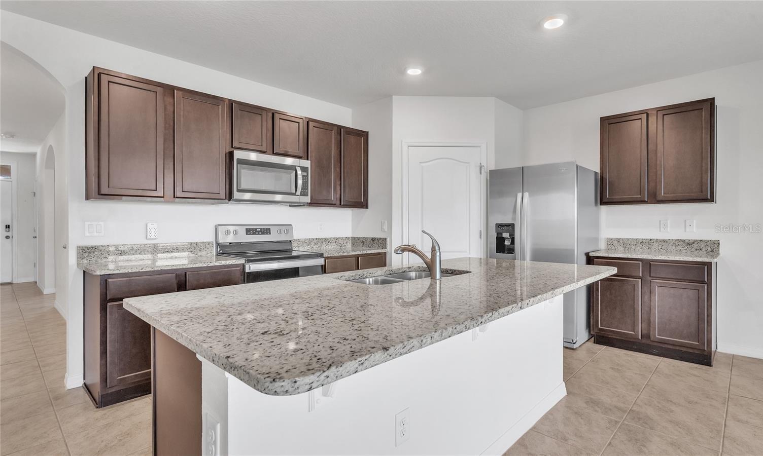 Image 7 of 31 For 2904 Long Pond Drive