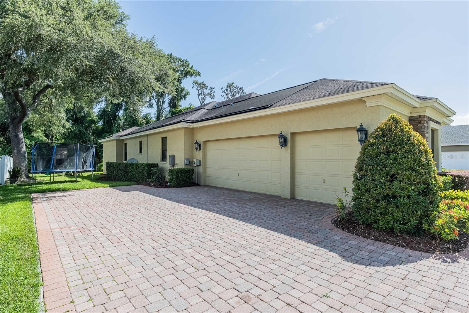 Image 4 of 54 For 6658 Crescent Woods Circle