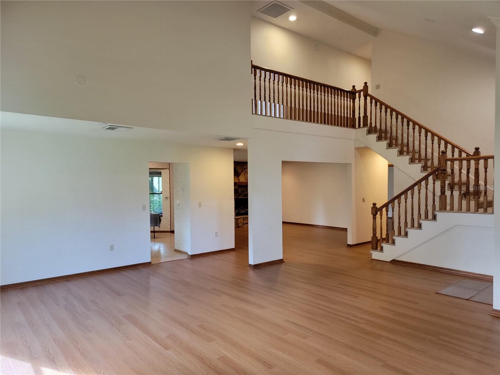 Image 6 of 63 For 1842 Pinnacle Drive