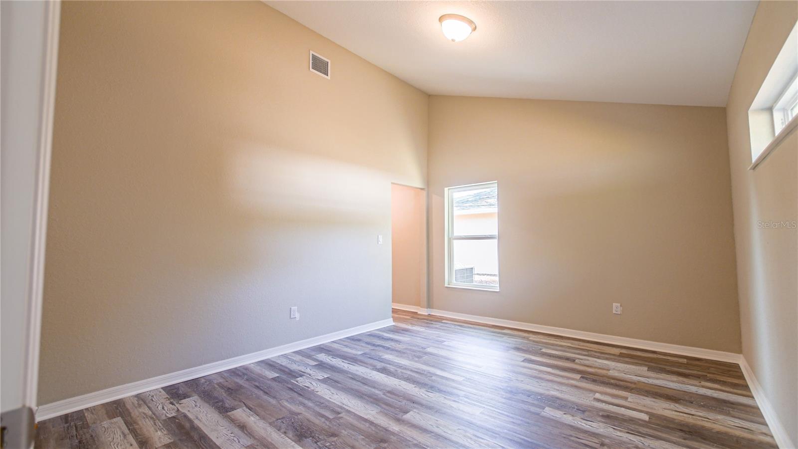 Image 7 of 8 For 6262 61st Street
