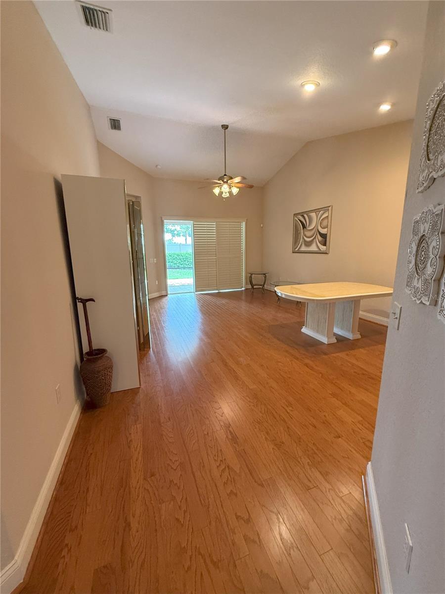 Image 12 of 24 For 2929 Mission Lakes Drive 10