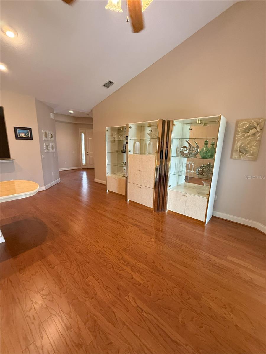 Image 13 of 24 For 2929 Mission Lakes Drive 10