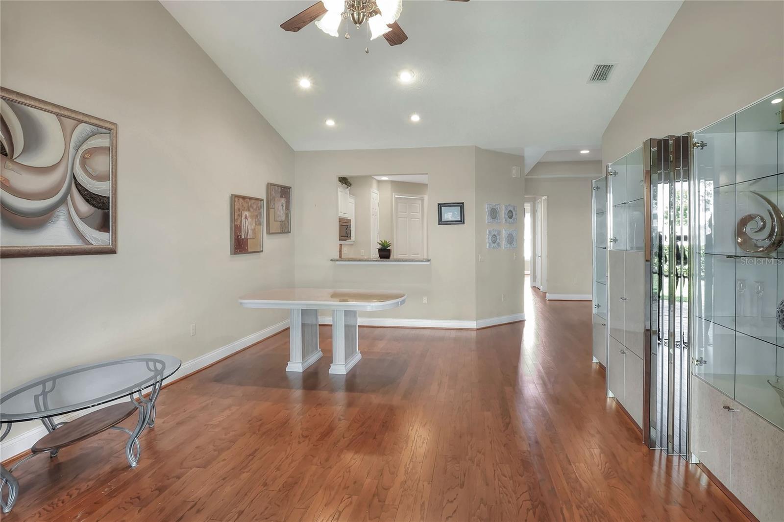 Image 27 of 39 For 2929 Mission Lakes Drive 10