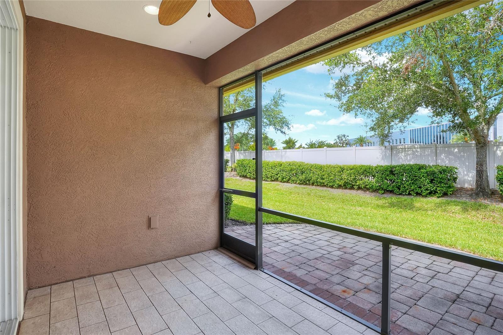 Image 29 of 39 For 2929 Mission Lakes Drive 10