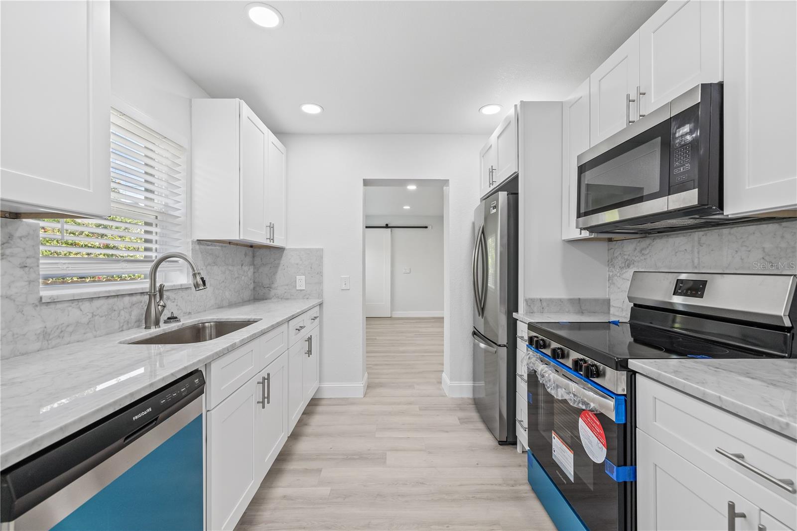 Image 13 of 50 For 4318 1st Avenue S