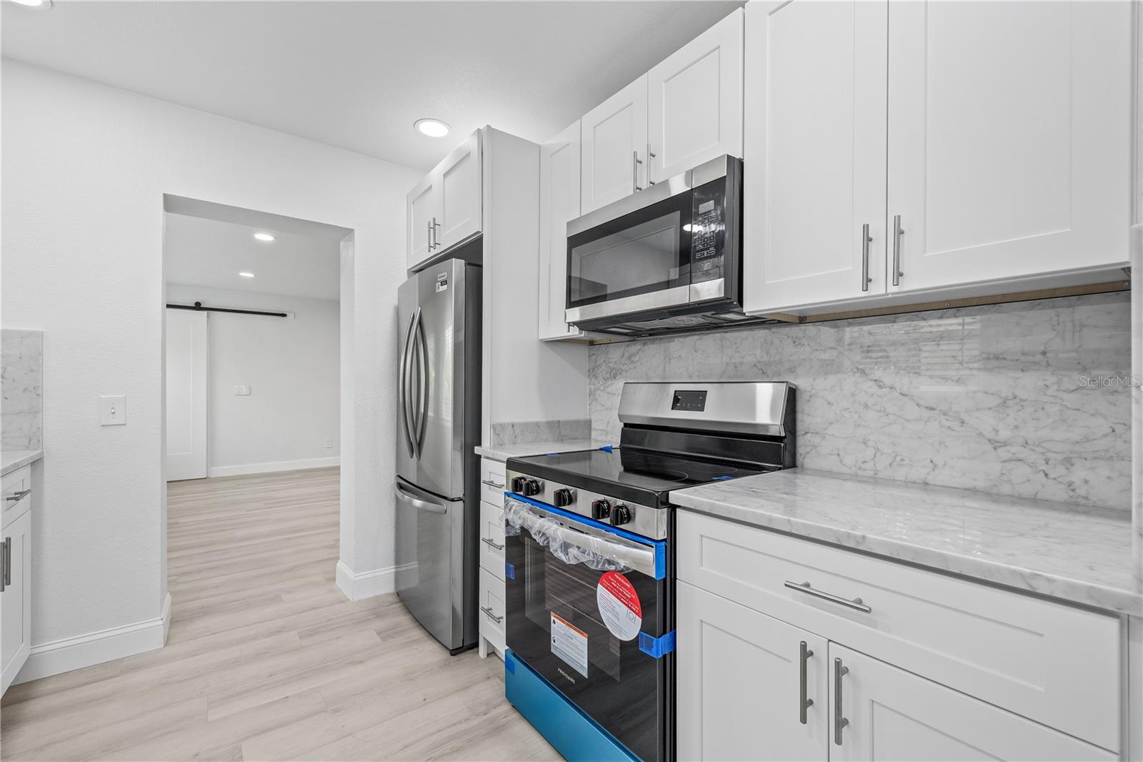 Image 14 of 50 For 4318 1st Avenue S