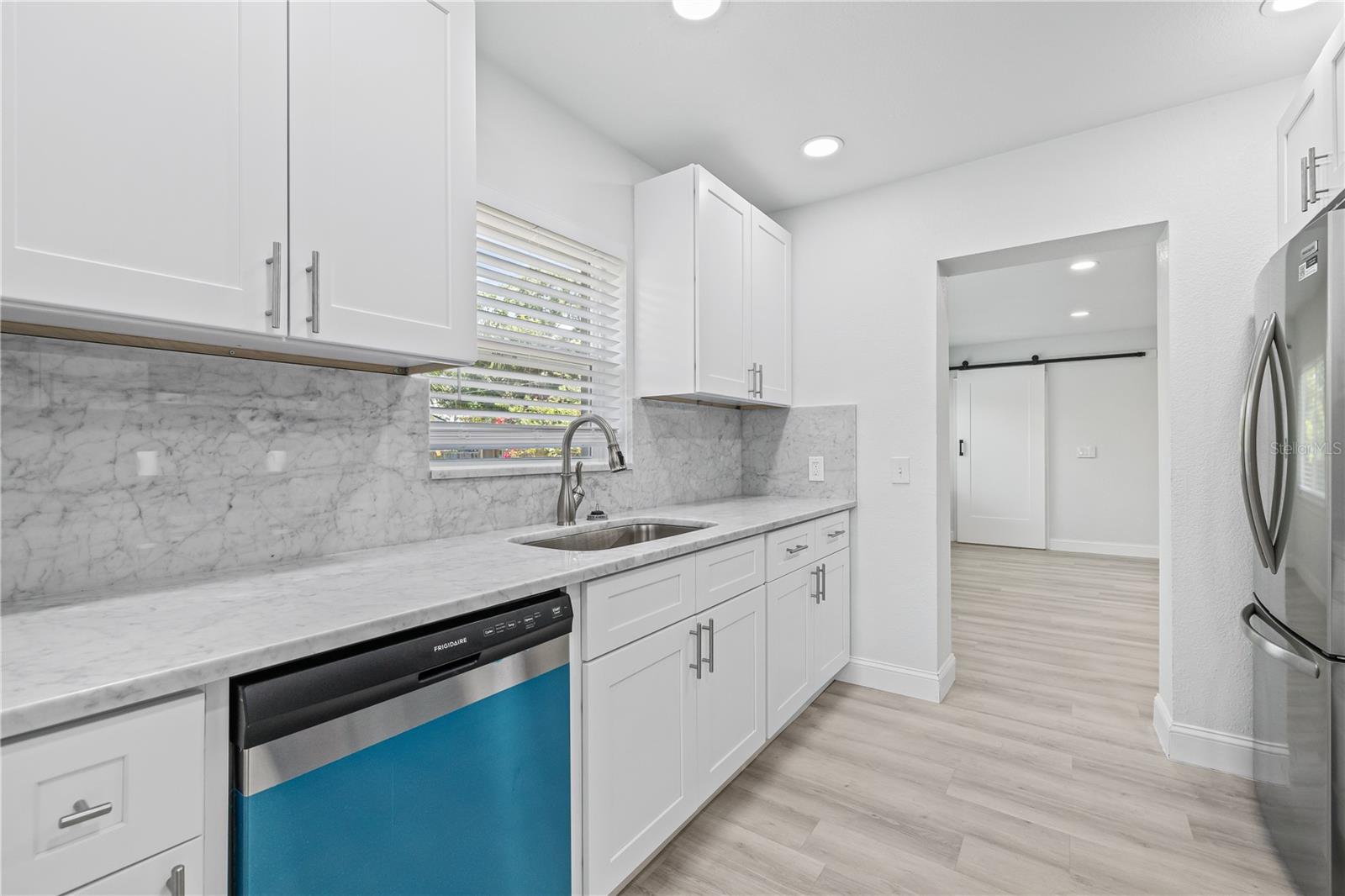 Image 15 of 50 For 4318 1st Avenue S